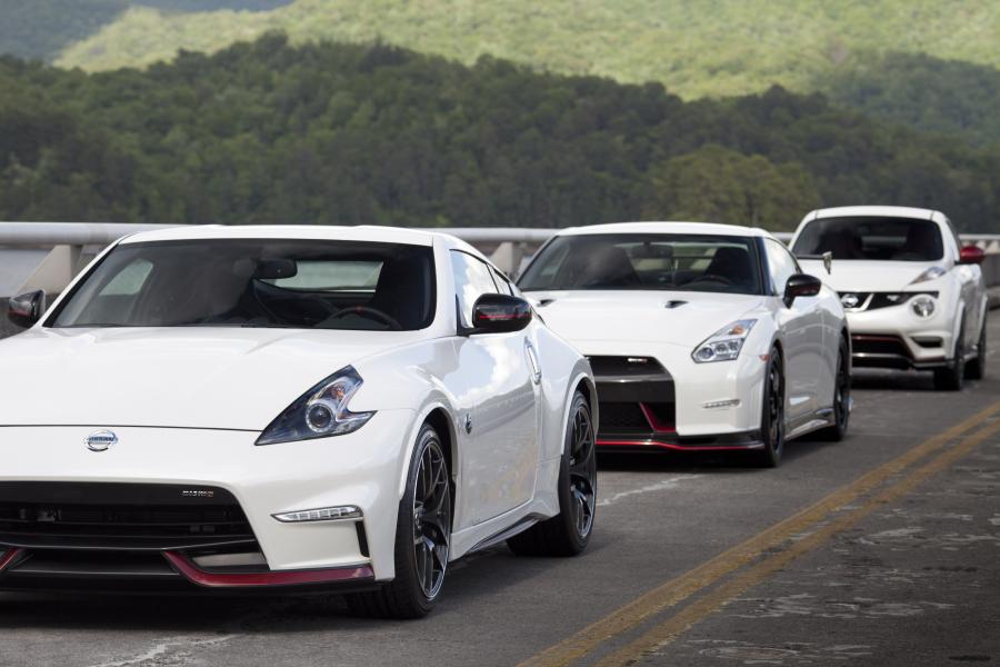  Nissan 370Z Nismo 2015 года  (US) (фото 27 из 62)